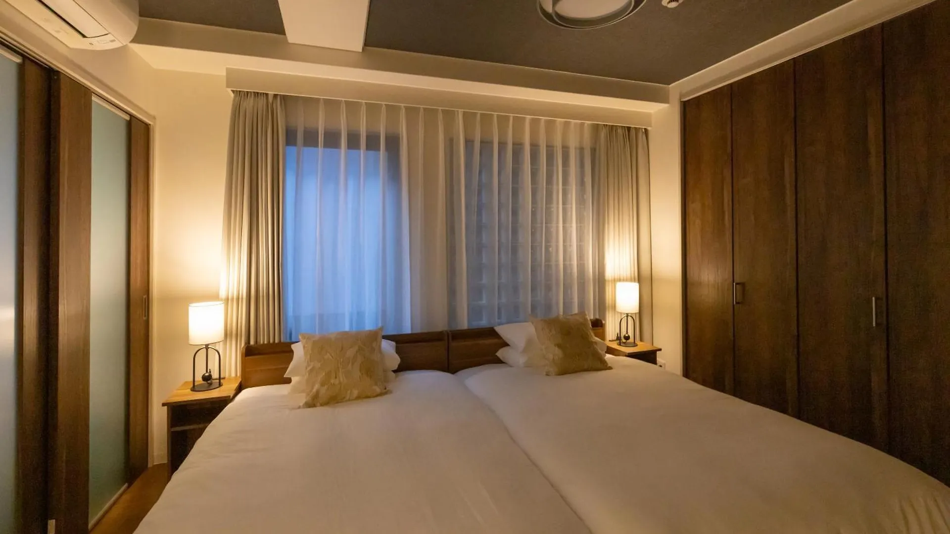 Atrium Deluxe Apartments Osaka - Self Check-In Only