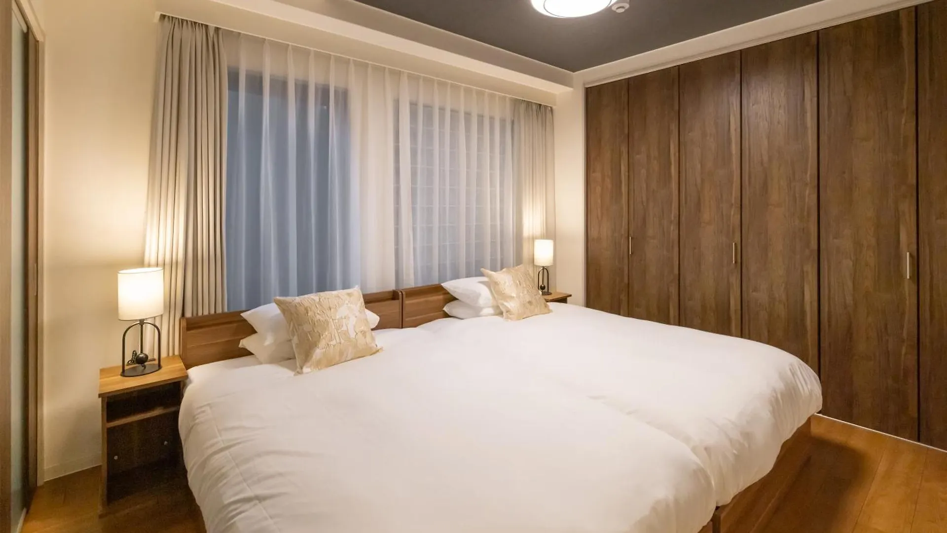 Atrium Deluxe Apartments Osaka - Self Check-In Only