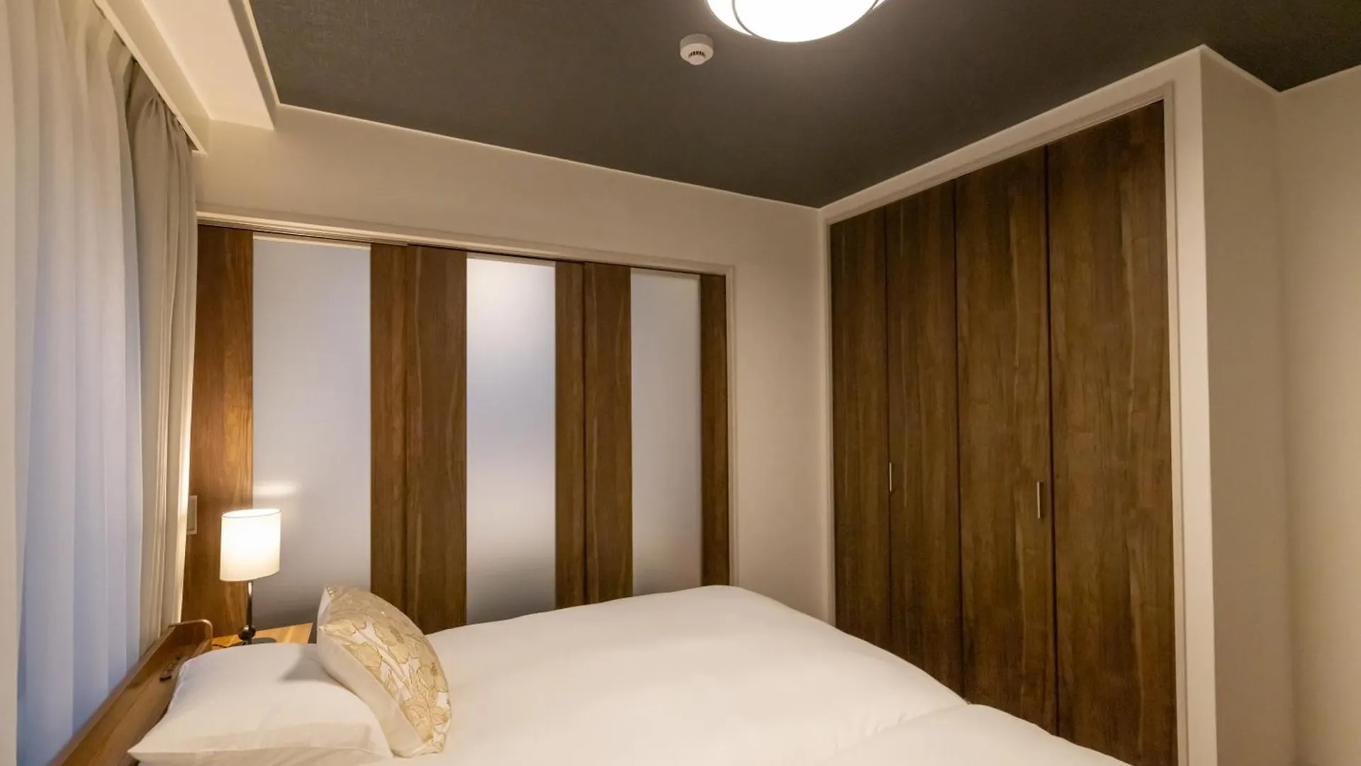 Atrium Deluxe Apartments Osaka - Self Check-In Only 0*,