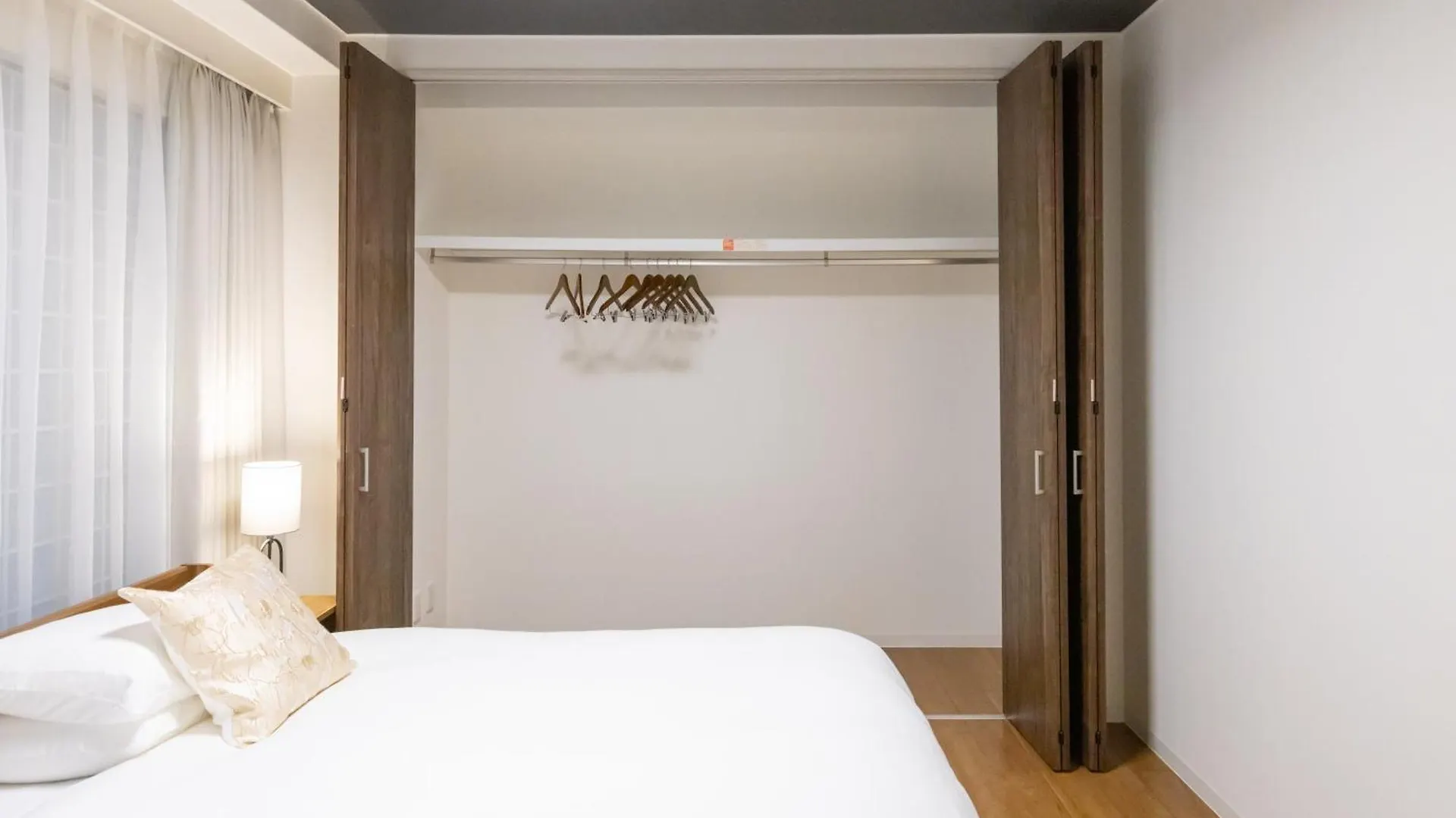 Atrium Deluxe Apartments Osaka - Self Check-In Only